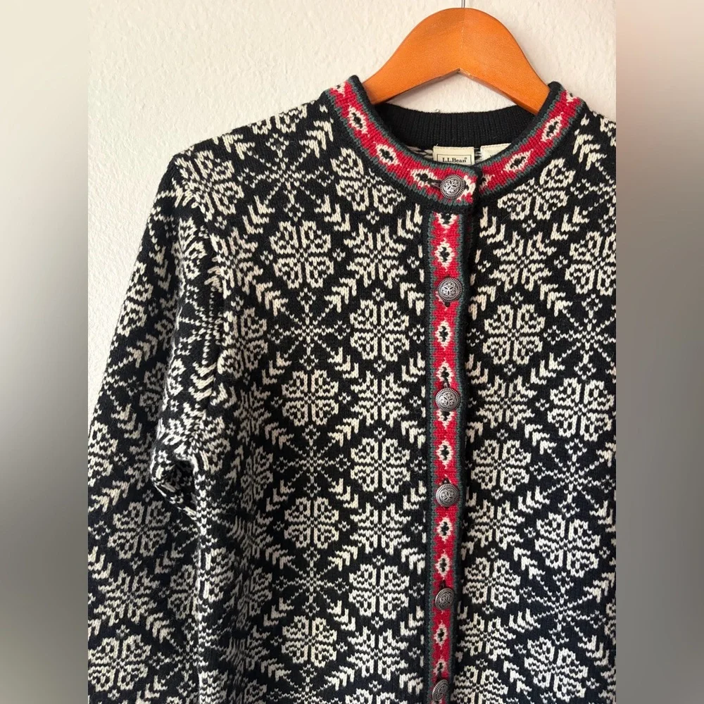 LL Bean Vintage 100% Merino Lambswool Nordic Print Cardigan Sweater Women Small